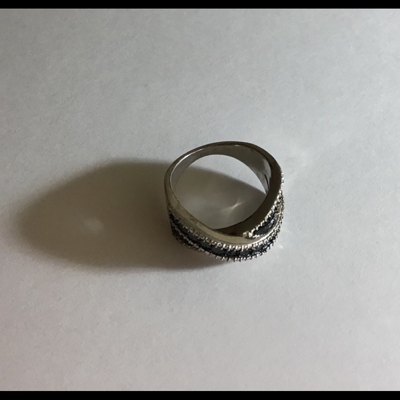 Beautiful silver ring - Picture 3 of 5
